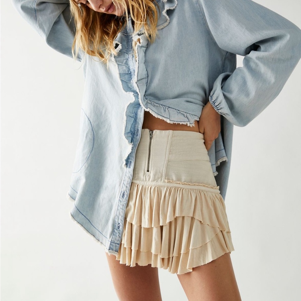Light Blue Denim Button-Up Shirt - Picture 3 of 3